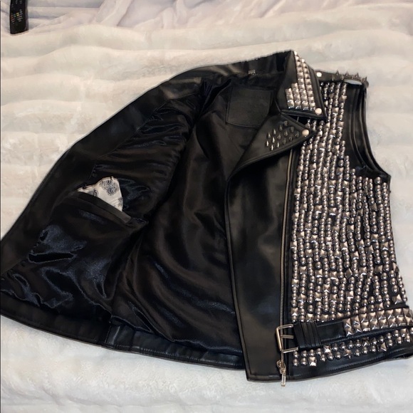 Punk Rocker Vest - Picture 9 of 16